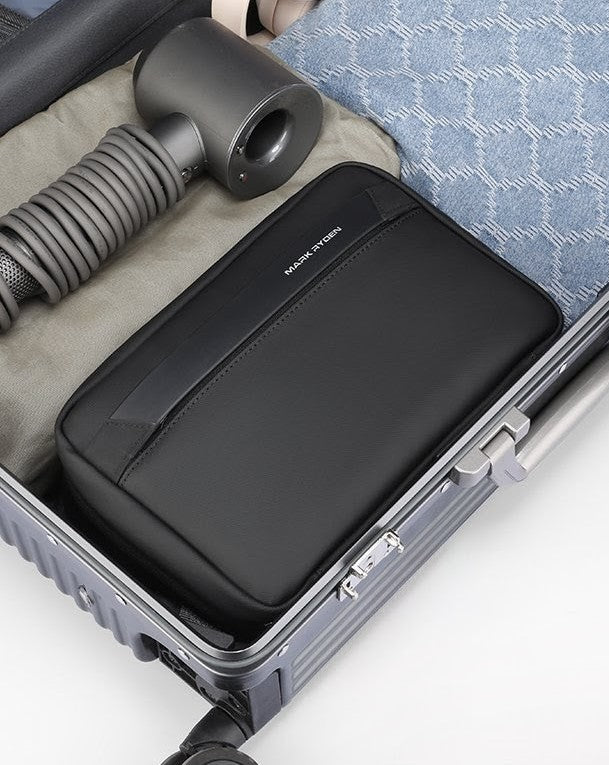 Neceser Travel Essentials